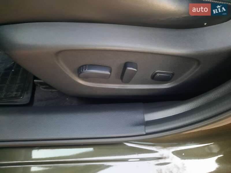 Внедорожник / Кроссовер Nissan X-Trail 2016 в Виннице