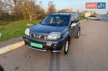 Внедорожник / Кроссовер Nissan X-Trail 2005 в Снигиревке