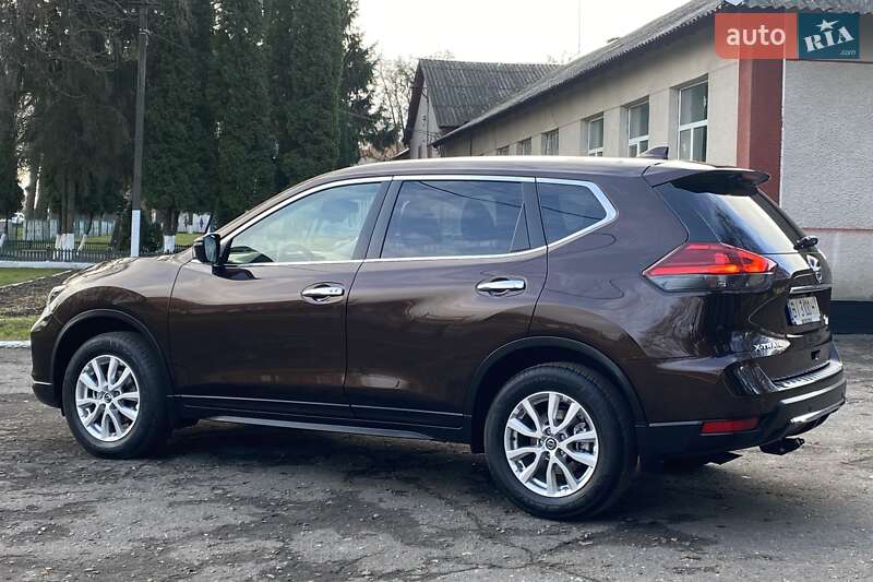 Внедорожник / Кроссовер Nissan X-Trail 2021 в Ромнах