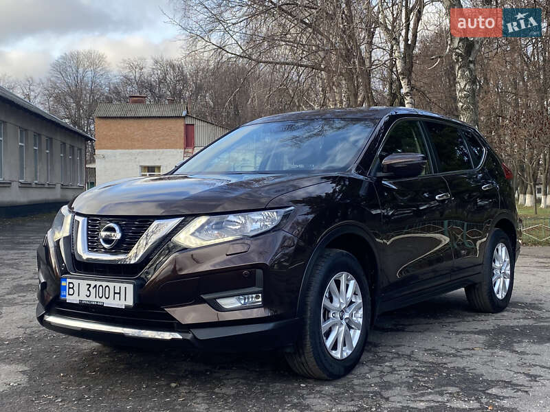 Внедорожник / Кроссовер Nissan X-Trail 2021 в Ромнах