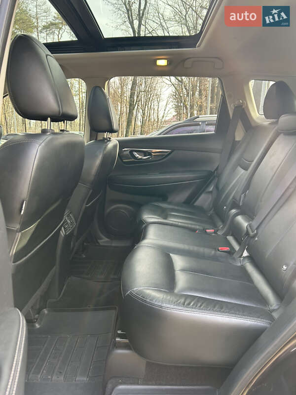 Внедорожник / Кроссовер Nissan X-Trail 2017 в Днепре