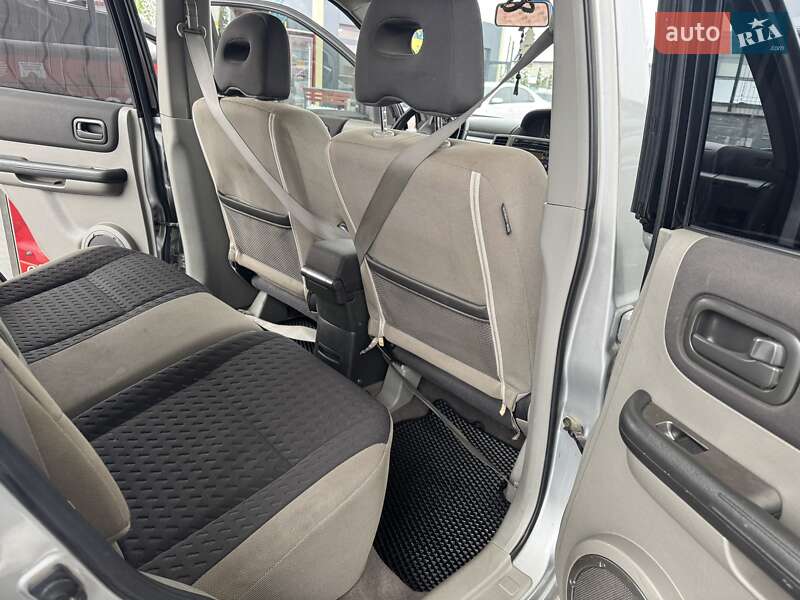 Внедорожник / Кроссовер Nissan X-Trail 2004 в Ровно