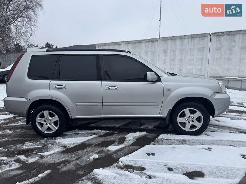 Внедорожник / Кроссовер Nissan X-Trail 2004 в Ровно
