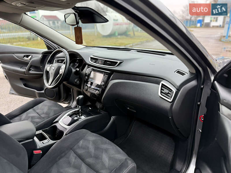 Внедорожник / Кроссовер Nissan X-Trail 2014 в Калуше