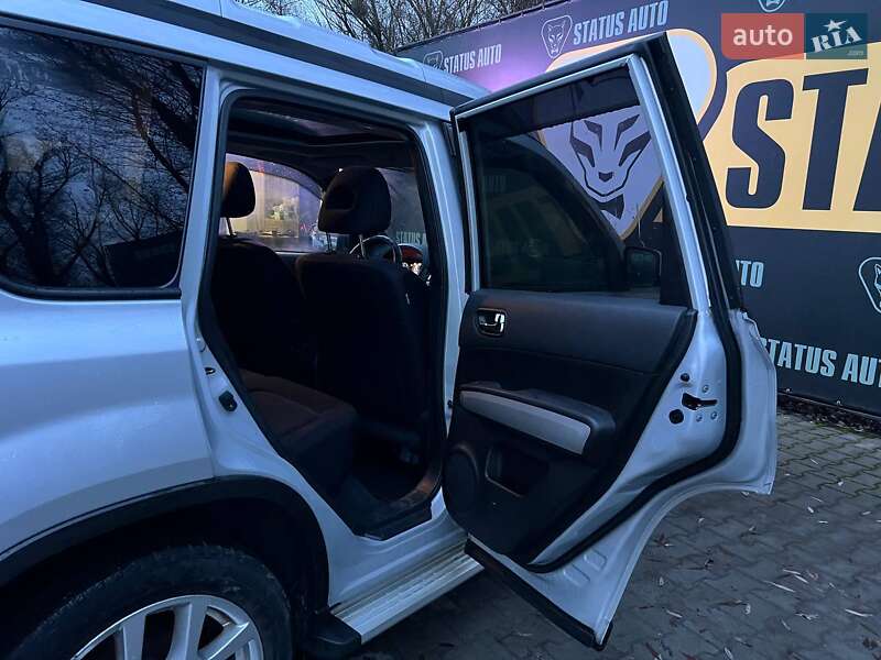 Внедорожник / Кроссовер Nissan X-Trail 2013 в Хмельницком