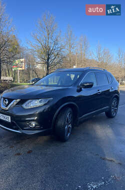 Позашляховик / Кросовер Nissan X-Trail 2015 в Умані