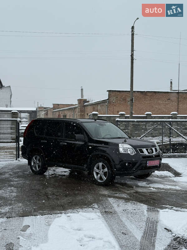 Внедорожник / Кроссовер Nissan X-Trail 2012 в Ровно