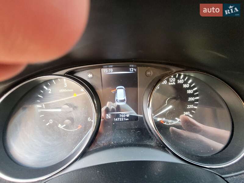 Позашляховик / Кросовер Nissan X-Trail 2017 в Слов'янську