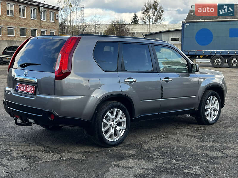Внедорожник / Кроссовер Nissan X-Trail 2011 в Луцке