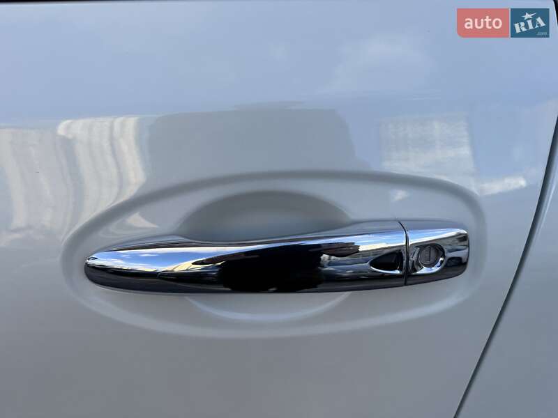 Внедорожник / Кроссовер Nissan X-Trail 2017 в Киеве