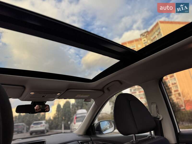 Внедорожник / Кроссовер Nissan X-Trail 2017 в Киеве