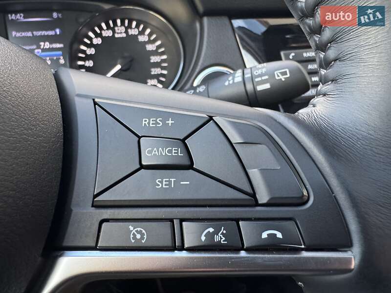 Внедорожник / Кроссовер Nissan X-Trail 2017 в Киеве