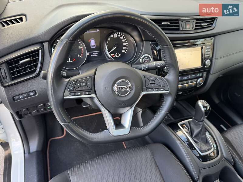 Внедорожник / Кроссовер Nissan X-Trail 2017 в Киеве