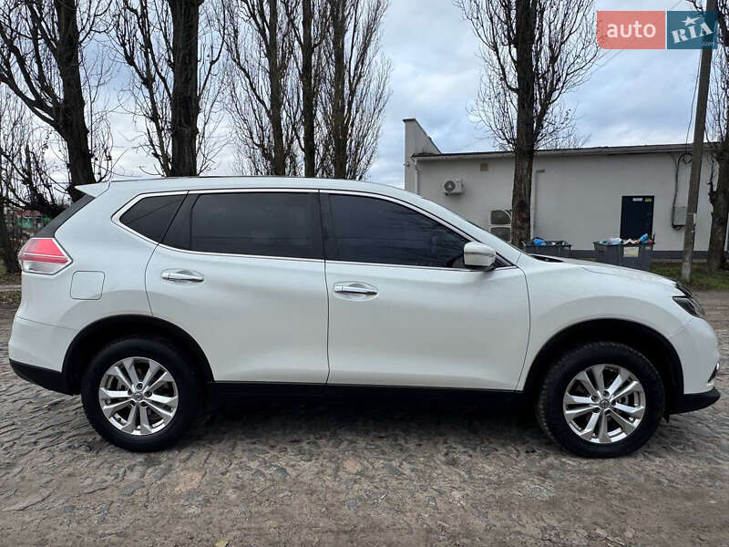 Внедорожник / Кроссовер Nissan X-Trail 2016 в Ахтырке фото 11 Внедорожник / Кроссовер Nissan X-Trail 2016 в Ахтырке