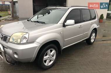 Позашляховик / Кросовер Nissan X-Trail 2004 в Запоріжжі