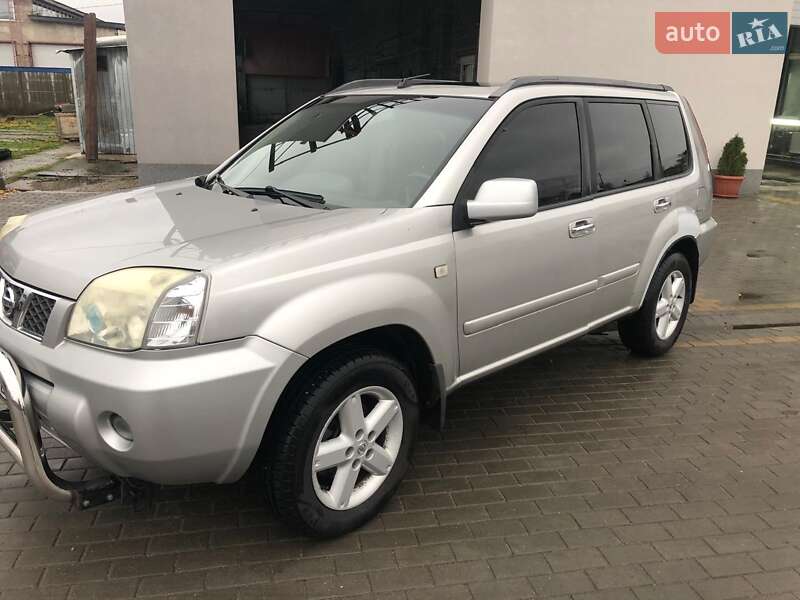 Позашляховик / Кросовер Nissan X-Trail 2004 в Запоріжжі фото Позашляховик / Кросовер Nissan X-Trail 2004 в Запоріжжі