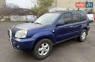 Внедорожник / Кроссовер Nissan X-Trail 2004 в Киеве