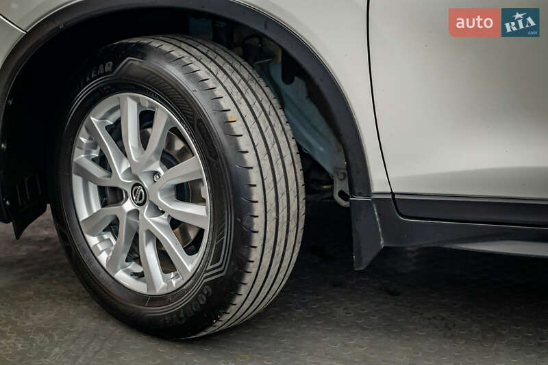 Внедорожник / Кроссовер Nissan X-Trail 2019 в Киеве