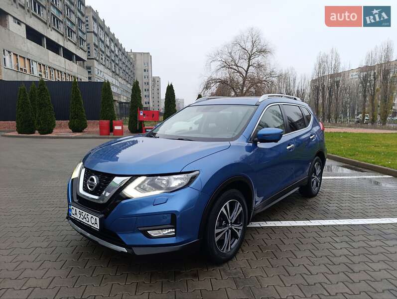 Позашляховик / Кросовер Nissan X-Trail 2017 в Черкасах