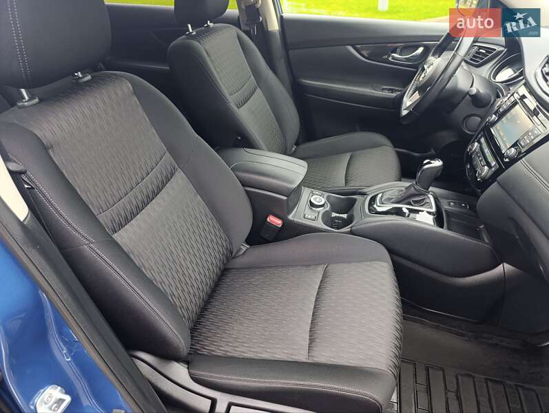 Позашляховик / Кросовер Nissan X-Trail 2017 в Черкасах