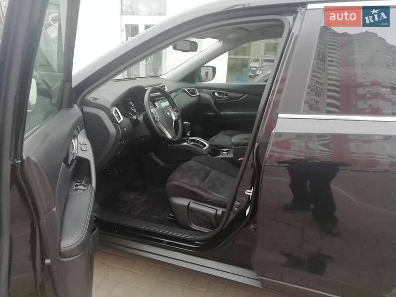 Внедорожник / Кроссовер Nissan X-Trail 2016 в Киеве