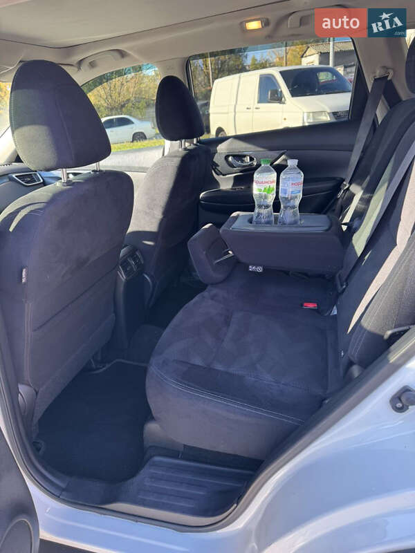 Внедорожник / Кроссовер Nissan X-Trail 2016 в Одессе фото 13 Внедорожник / Кроссовер Nissan X-Trail 2016 в Одессе