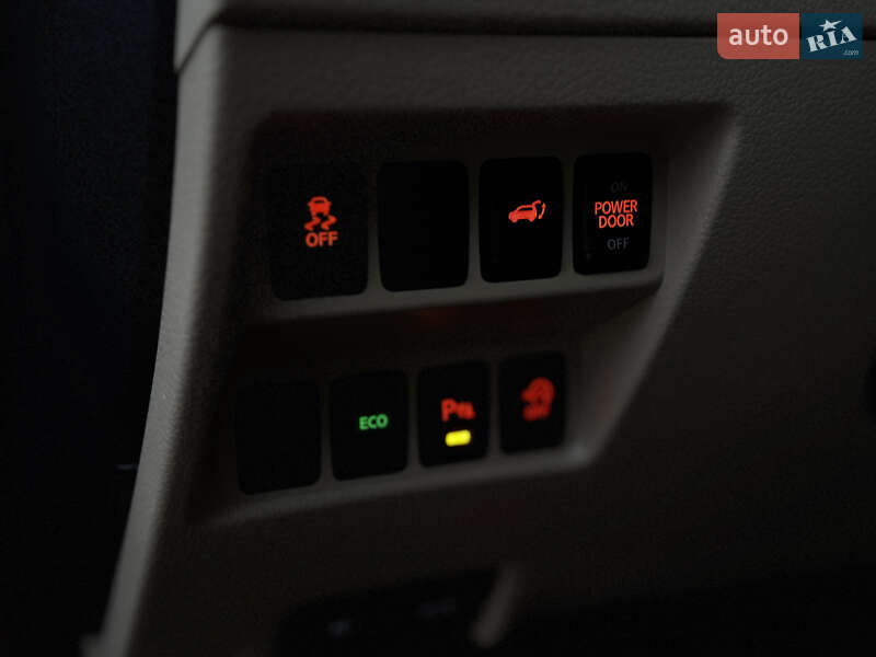 Внедорожник / Кроссовер Nissan X-Trail 2015 в Ровно