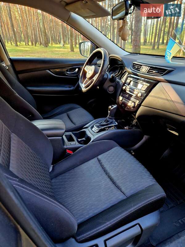 Внедорожник / Кроссовер Nissan X-Trail 2018 в Сумах