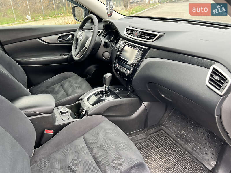 Внедорожник / Кроссовер Nissan X-Trail 2014 в Николаеве