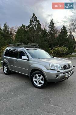 Внедорожник / Кроссовер Nissan X-Trail 2003 в Славянске