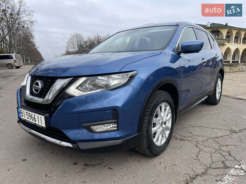 Позашляховик / Кросовер Nissan X-Trail 2017 в Києві