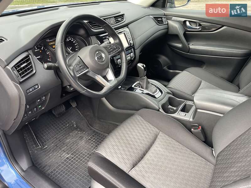 Позашляховик / Кросовер Nissan X-Trail 2017 в Києві