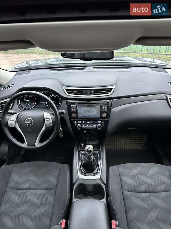 Внедорожник / Кроссовер Nissan X-Trail 2015 в Тернополе фото 88 Внедорожник / Кроссовер Nissan X-Trail 2015 в Тернополе