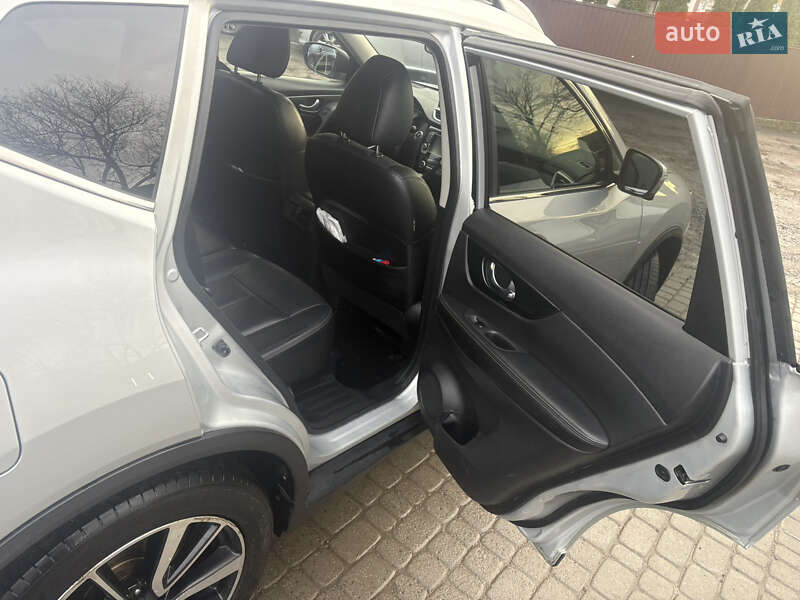 Позашляховик / Кросовер Nissan X-Trail 2017 в Львові фото 18 Позашляховик / Кросовер Nissan X-Trail 2017 в Львові