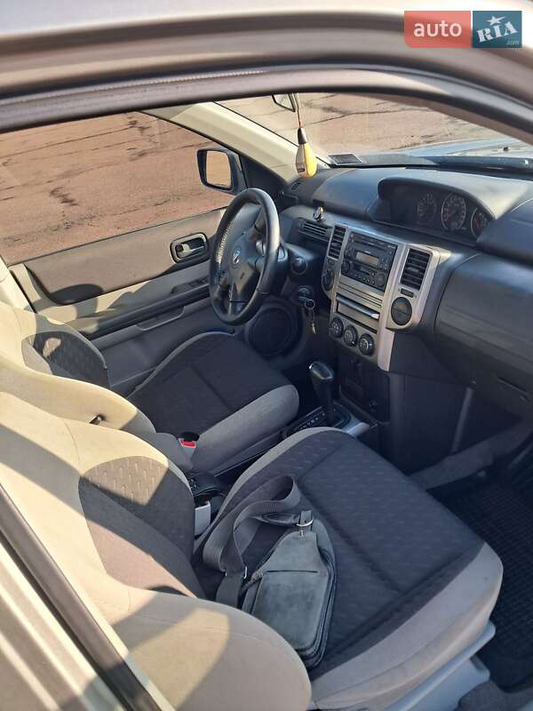 Внедорожник / Кроссовер Nissan X-Trail 2005 в Киеве