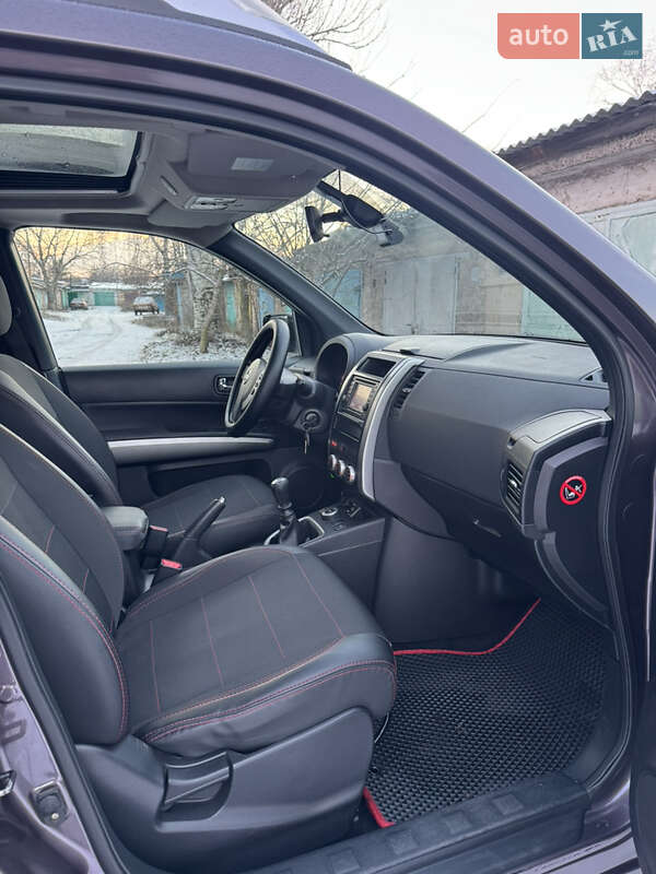 Позашляховик / Кросовер Nissan X-Trail 2011 в Краматорську