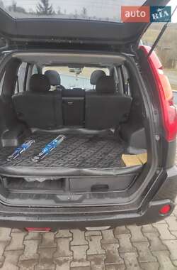 Внедорожник / Кроссовер Nissan X-Trail 2010 в Ужгороде