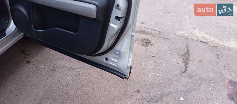 Позашляховик / Кросовер Nissan X-Trail 2011 в Житомирі