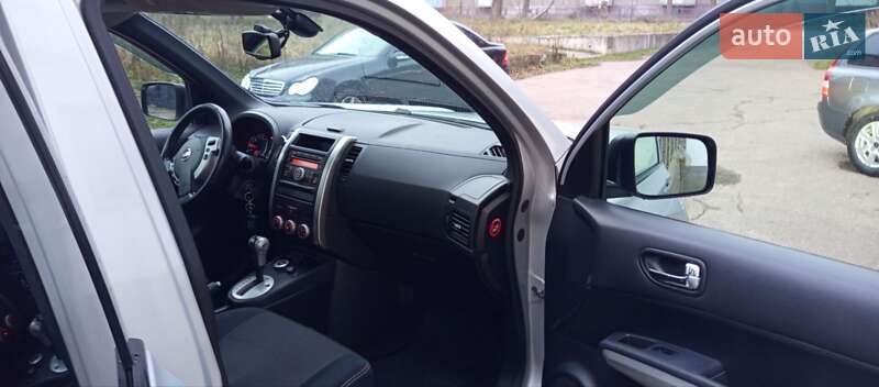 Позашляховик / Кросовер Nissan X-Trail 2011 в Житомирі