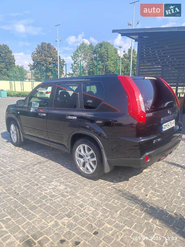 Позашляховик / Кросовер Nissan X-Trail 2014 в Коростишеві