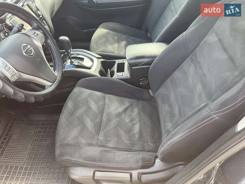 Позашляховик / Кросовер Nissan X-Trail 2017 в Києві