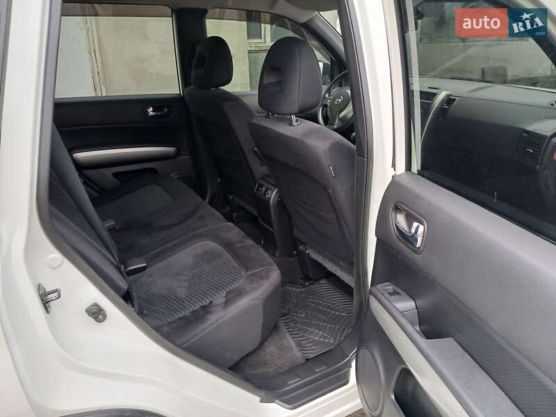 Позашляховик / Кросовер Nissan X-Trail 2011 в Києві