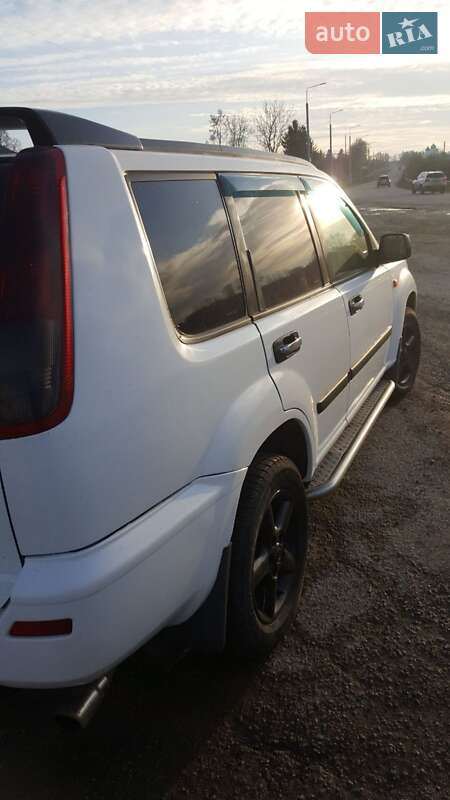 Позашляховик / Кросовер Nissan X-Trail 2003 в Ланівці фото 5 Позашляховик / Кросовер Nissan X-Trail 2003 в Ланівці