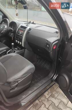 Внедорожник / Кроссовер Nissan X-Trail 2010 в Ужгороде