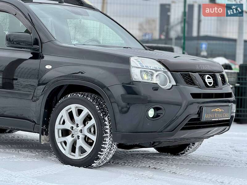 Позашляховик / Кросовер Nissan X-Trail 2011 в Києві