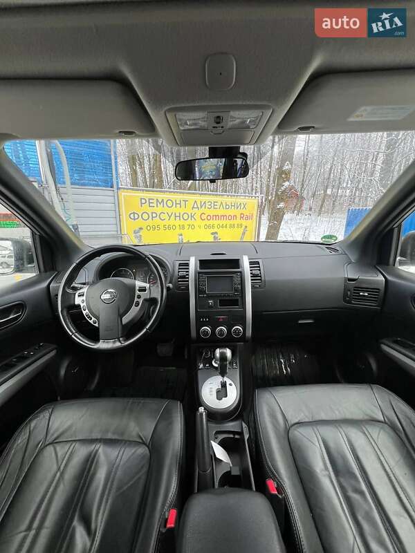 Позашляховик / Кросовер Nissan X-Trail 2012 в Долині