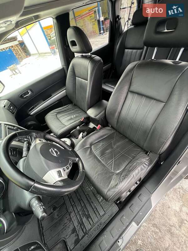 Позашляховик / Кросовер Nissan X-Trail 2012 в Долині