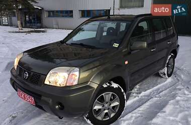 Позашляховик / Кросовер Nissan X-Trail 2004 в Надвірній