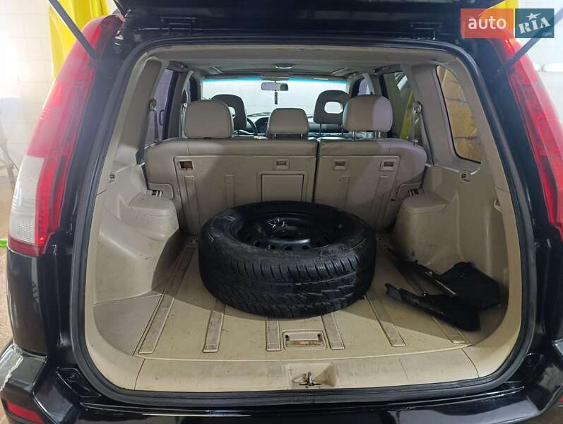 Внедорожник / Кроссовер Nissan X-Trail 2002 в Харькове