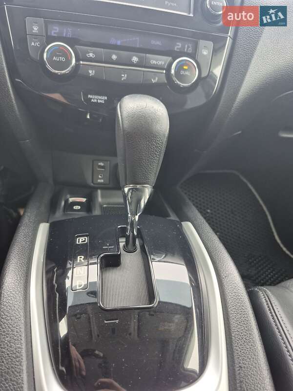 Позашляховик / Кросовер Nissan X-Trail 2014 в Хоролі